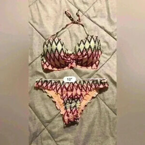 Victorias Secret Ikat Foil‎ Aztec Tribal Print Bikini Getaway Halter/Itsy Ruffle